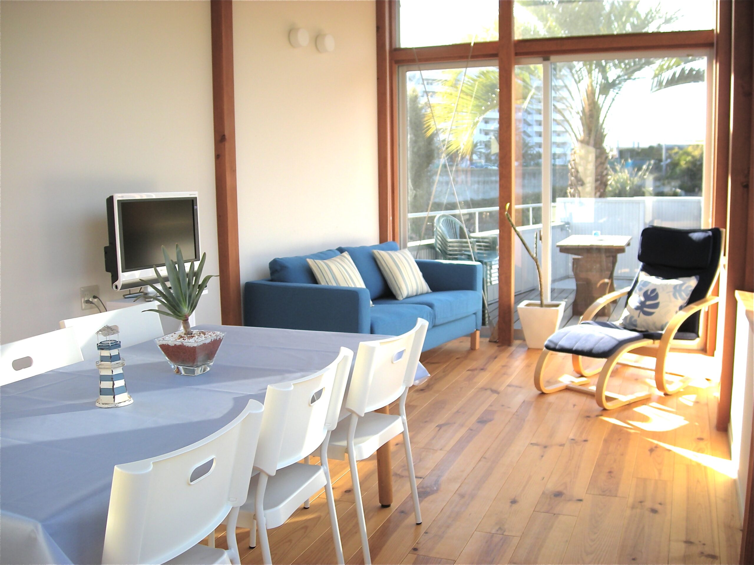 south cottage livingroom