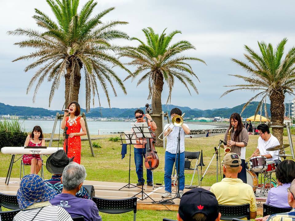 北条海岸BEACHマーケット出演