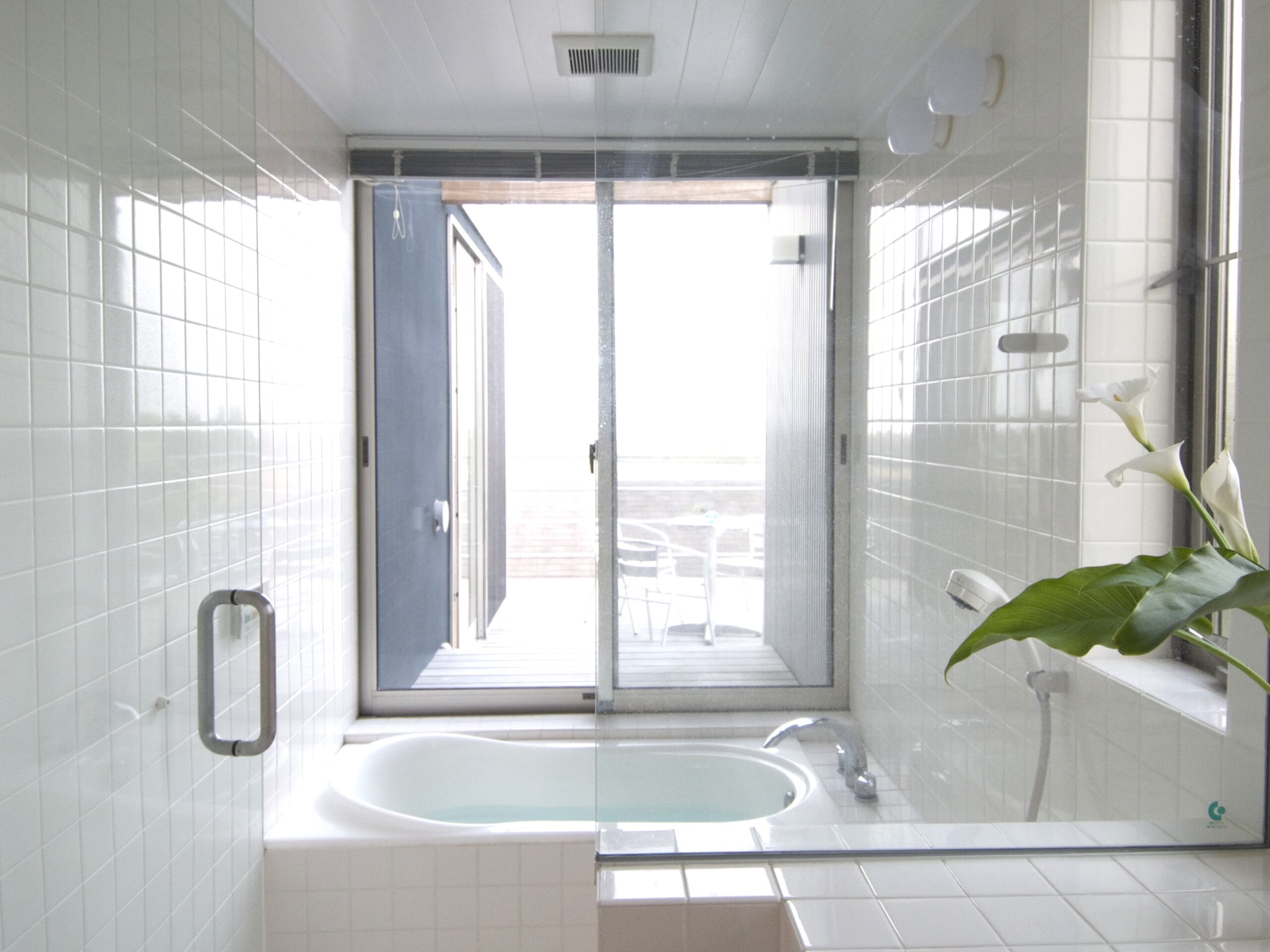 main cottage bathroom